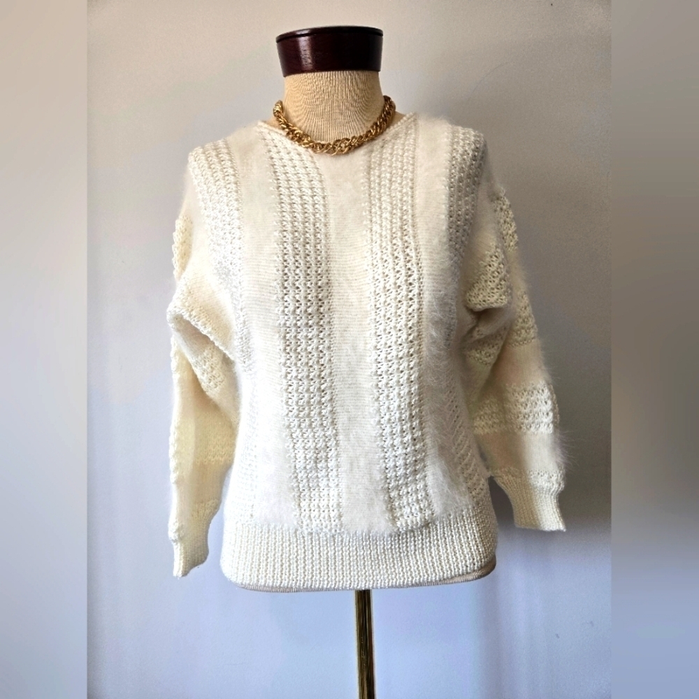 FRANCO VALERIE Vintage Cream Knit And Mohair Sweater. Size Small